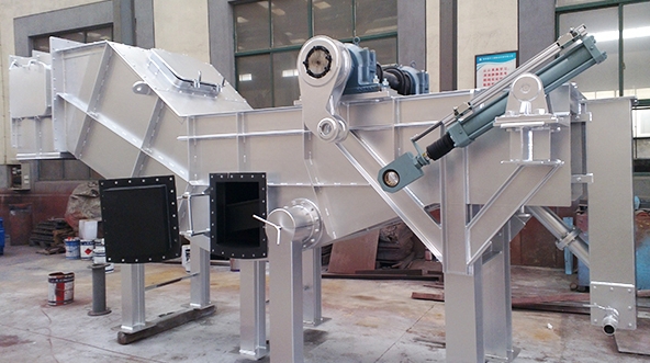 What are the characteristics of hydraulic slag remover? Liyuan Heavy Industry tells you